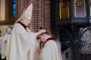 świecenia biskupie